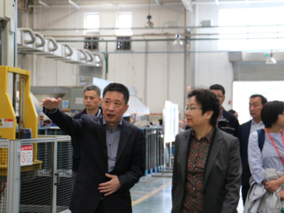 姜风女士到访扬子空调，推动家电行业技术革新